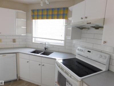 1295 CARTER CREST ROAD NW, Edmonton, Alberta T5R 2N6, Canada