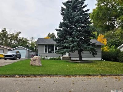 320 RUSSELL STREET, Stoughton, Saskatchewan S0G 4T0, Canada