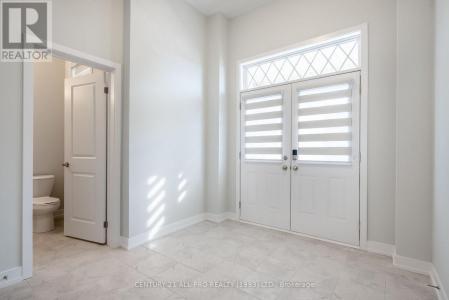 1040 SUDDARD AVENUE, Oshawa (kedron), Ontario L1L 0V5, Canadá