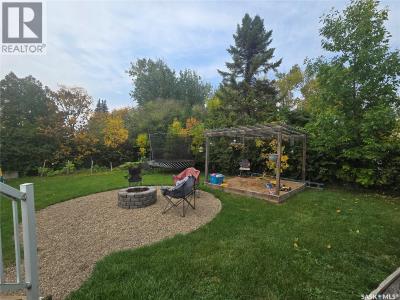 320 RUSSELL STREET, Stoughton, Saskatchewan S0G 4T0, Canada