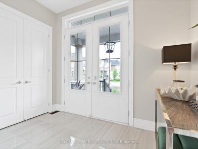 12 MACDONALD COURT, Richmond Hill, 安大略省 L4E 1E9, 加拿大