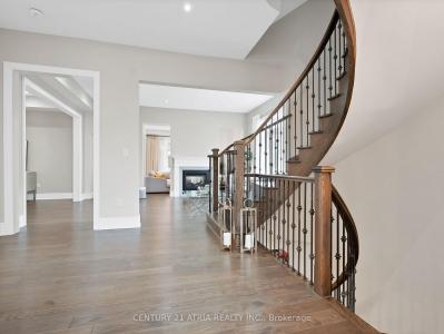 12 MACDONALD COURT, Richmond Hill, 安大略省 L4E 1E9, 加拿大