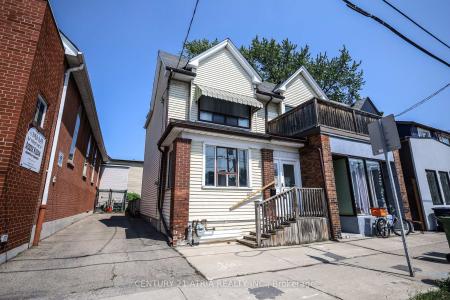 869 PAPE AVENUE E, Toronto, Ontario M4K 3T7, Canada