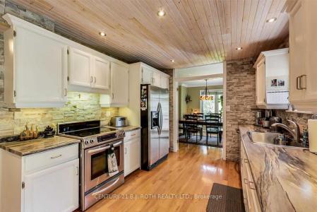 1711 SOUTH PORCUPINE AVENUE, Innisfil, Ontario L9S 1S6, CANADÁ