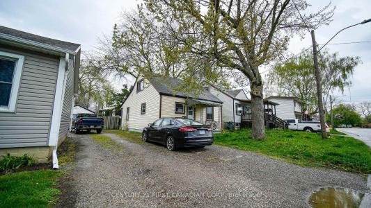 19 MONTGOMERY DRIVE, Chatham-Kent-, Ontario N8A 1P2, Kanada