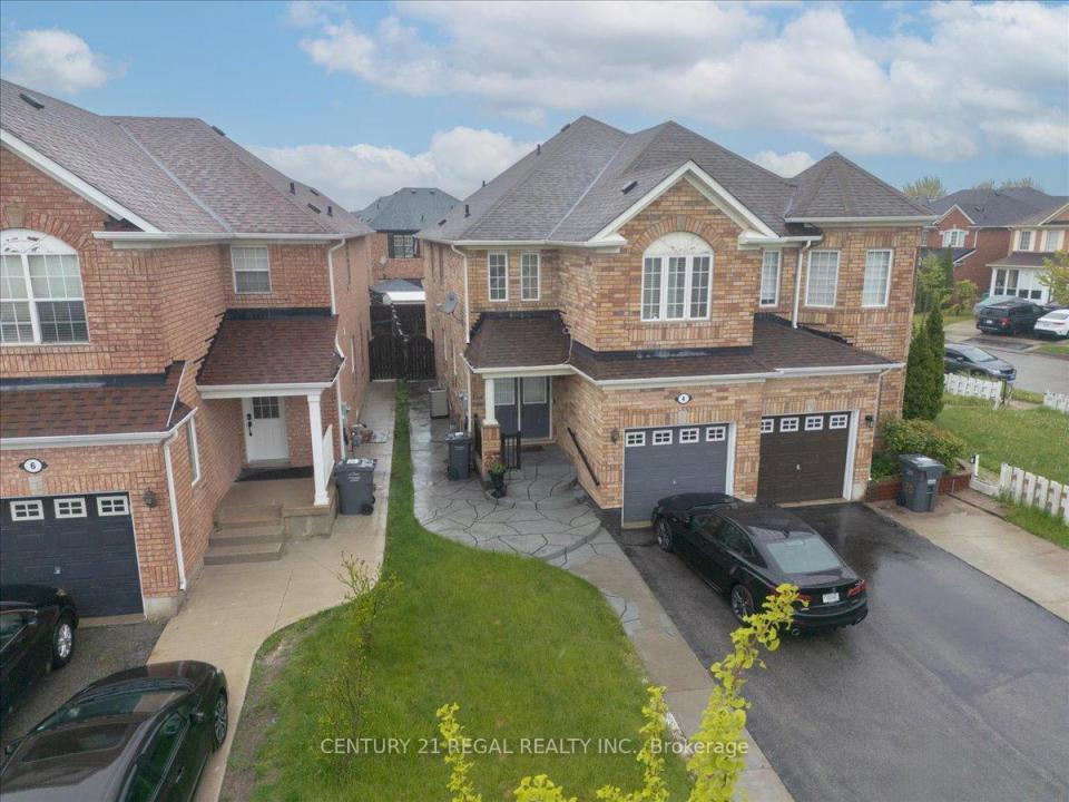4 PARISIAN ROAD, Brampton, オンタリオ L6P 2S8, カナダ