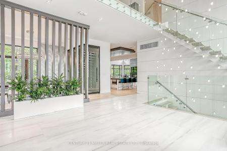 421 CHARTWELL ROAD, Oakville, Ontario L6J 4A4, Canada