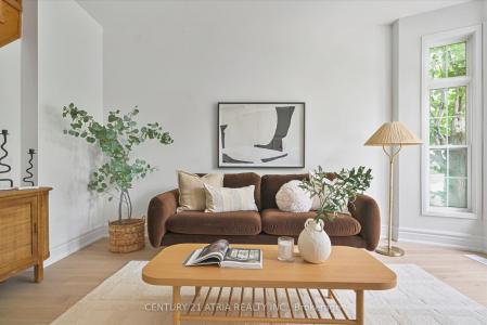 5 ANGUS GLEN BOULEVARD, Markham, Ontario L6C 1Z1, CANADÁ