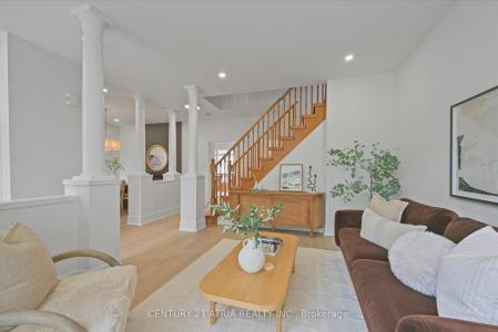 5 ANGUS GLEN BOULEVARD, Markham, Ontario L6C 1Z1, CANADÁ