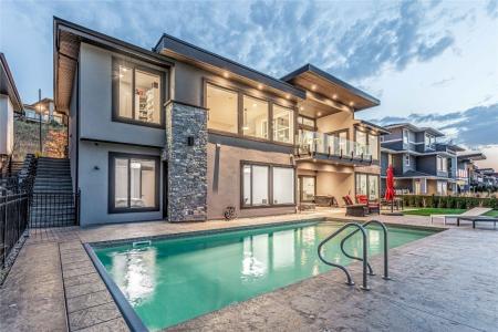 1050 LEDGEVIEW COURT, Kelowna, Colúmbia Britânica V1W 5M6, Canadá
