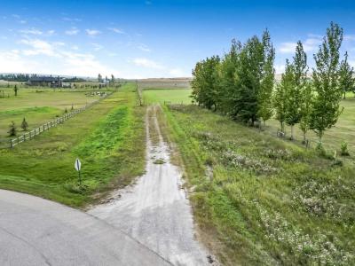 104001 275 AVENUE E, Rural Foothills County, Alberta T0L 0X0, Canada