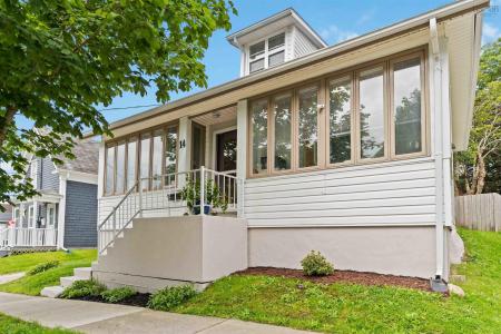 14 RYERSON COURT, Yarmouth, Nova Scotia B5A 1V6, Canada