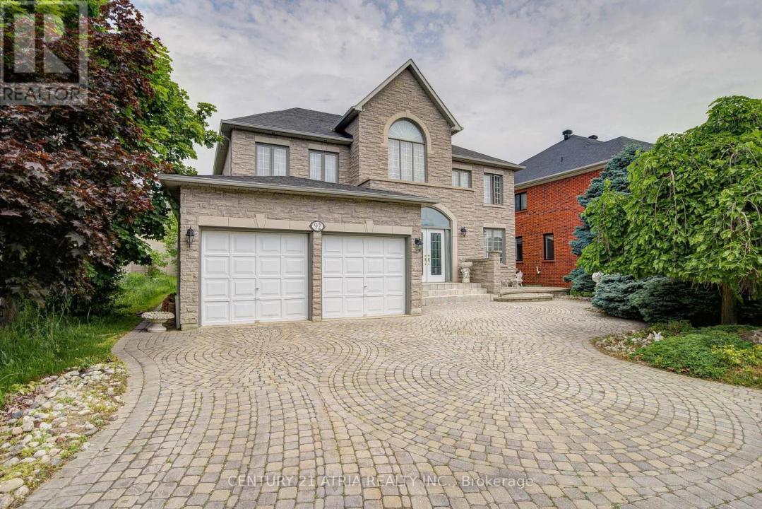 92 SPRINGBROOK DRIVE, Richmond Hill (langstaff), Ontario L4B 3P9, Canada