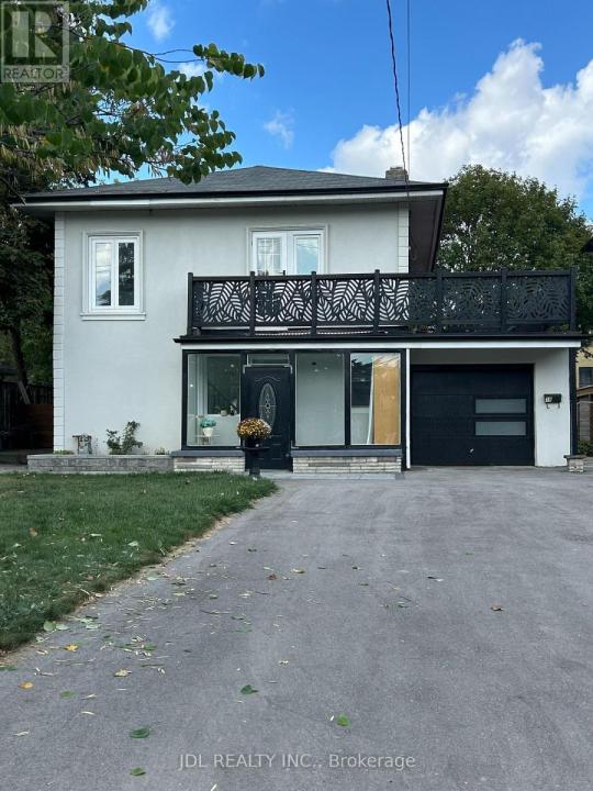 18 CADILLAC AVE AVENUE, Toronto (clanton Park), Ontario M3H 1R9, Kanada