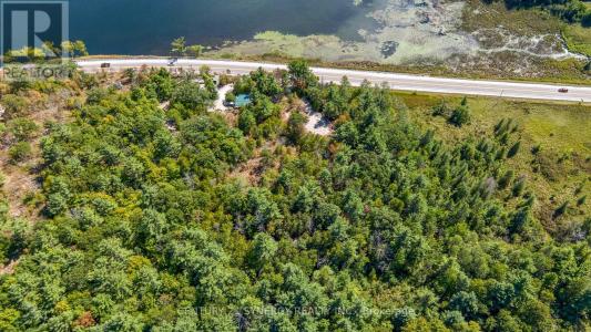 21518 HIGHWAY 7 HIGHWAY, Tay Valley, 온타리오주 K0H 2B0, 캐나다