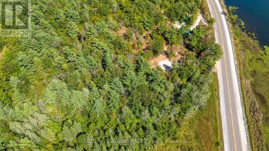 21518 HIGHWAY 7 HIGHWAY, Tay Valley, 온타리오주 K0H 2B0, 캐나다