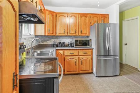 18 MITCHNER AVENUE, Moncton, New Brunswick E1C 7N6, Canada