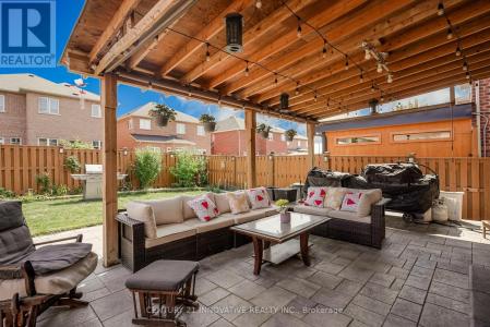 19 NUTMEG STREET, Markham (box Grove), Ontario L6B 0B7, Kanada