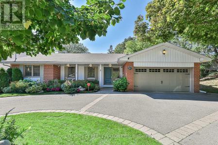 4 PAGE AVENUE, Toronto (bayview Village), Ontario M2K 2B2, Canada