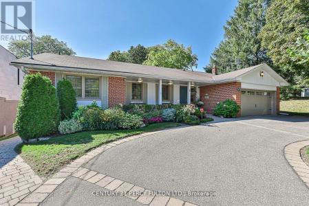 4 PAGE AVENUE, Toronto (bayview Village), Ontario M2K 2B2, Canada