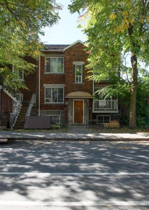 7426-7428 Av. Wiseman, Montréal (Villeray/Saint-Michel/Parc-Extension), 魁北克省 H3N 2N6, 加拿大