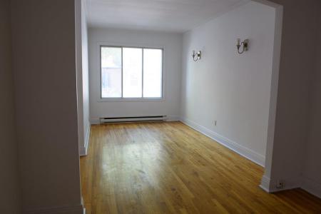 7426-7428 Av. Wiseman, Montréal (Villeray/Saint-Michel/Parc-Extension), 魁北克省 H3N 2N6, 加拿大