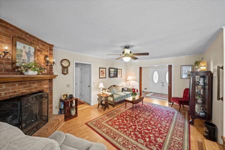 107 Hidden Hill Road, Union, Karolina Południowa 29379, USA