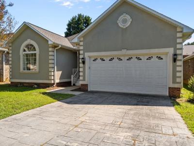 111 Birkdale Drive, Salisbury, צפון קרוליינה 28144, ארצות הברית של אמריקה 