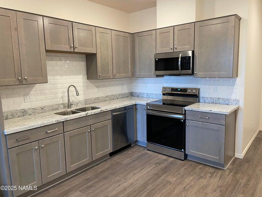 2950 W. Presidio Drive Unit #102, Bldg 1, Flagstaff, アリゾナ 86001, アメリカ合衆国