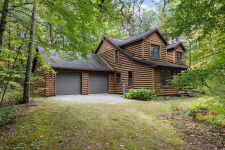 W2162 Otter Ponds Road, Keshena, Wisconsin 54135, USA