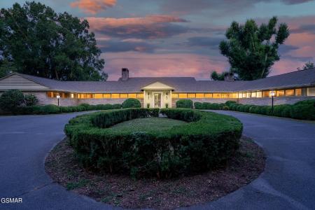 312 Paine Lake Drive, Sevierville, Tennessee 37862, USA