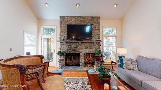 2169 Oak Hill Drive, Buck Hill Falls, Pennsylvania 18323