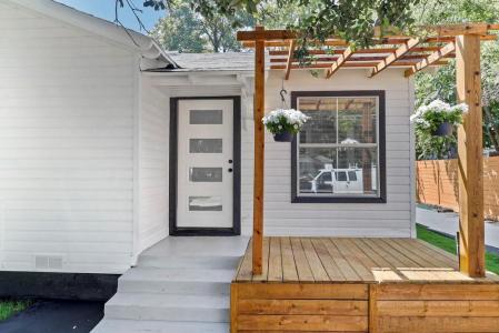 3910 Shelley Boulevard, Dallas, Texas 75211, USA