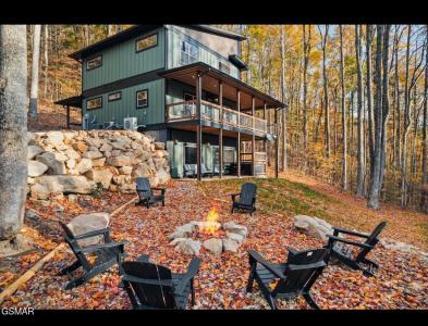 3142 Horse Gap Road, Sevierville, Tennessee 37876, USA