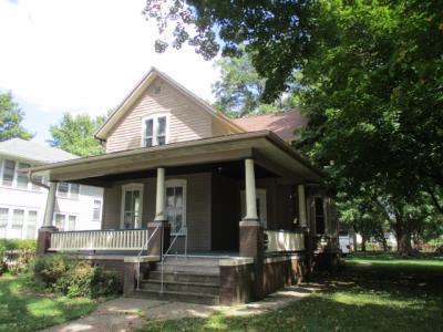 241 Chambers, Galesburg, Illinois 61401, USA