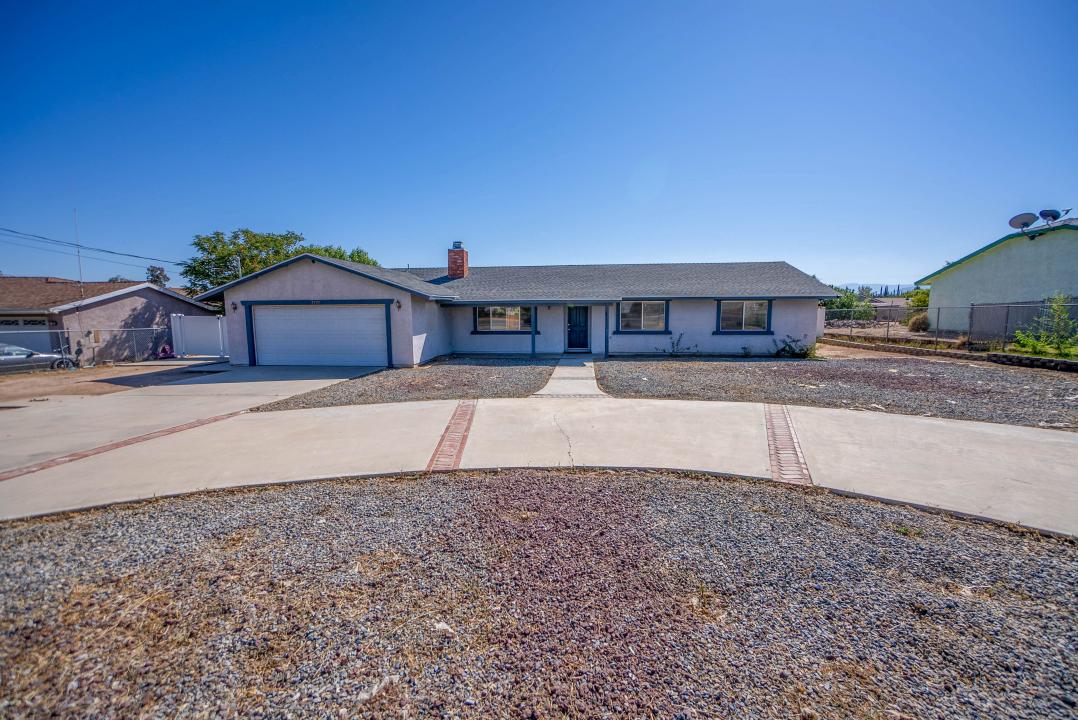 7795 Oakwood, Hesperia, Californie 92345, États-Unis