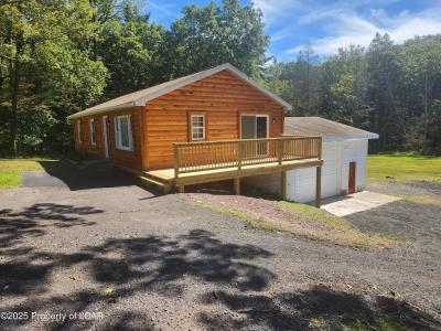 596 Pond Creek Road, White Haven, Pennsylvania 18661, USA