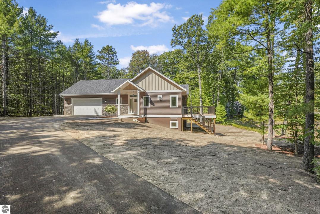 2266 Arbutus Ridge Drive, Traverse City, ميشيغان 49684, الولايات المتحدة