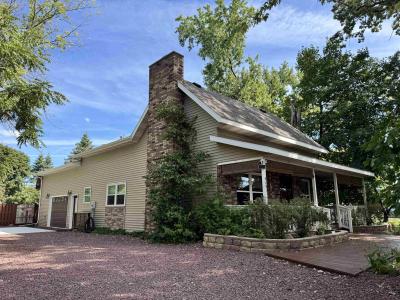 4131 E Rosebush, Rosebush, Michigan 48878, USA