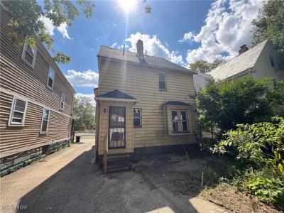 9921 Hampden Avenue, Cleveland, אוהיו 44108, ארצות הברית של אמריקה