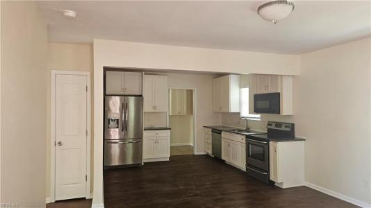 2314 Charleston Avenue, Portsmouth, Virginia 23704