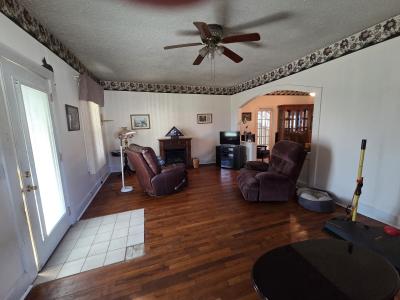 404 East 3rd Street, Grayson, Kentucky 41143, Amerika Birleşik Devletleri