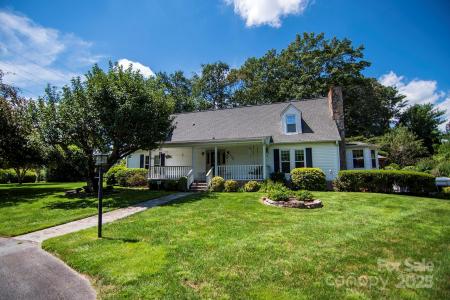 132 Serenity Circle, Hendersonville, شمال كارولينا 28792, الولايات المتحدة