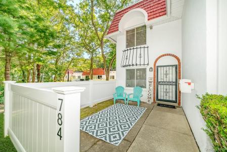 784 Blue Ridge Drive, Medford, NY 11763, USA