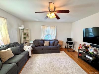 22 Pleasant Place, #2, Tuckahoe, New York 10707, USA