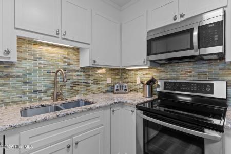 1308 Carolina Beach Avenue N , 3c, Carolina Beach, Karolina Północna 28428, USA