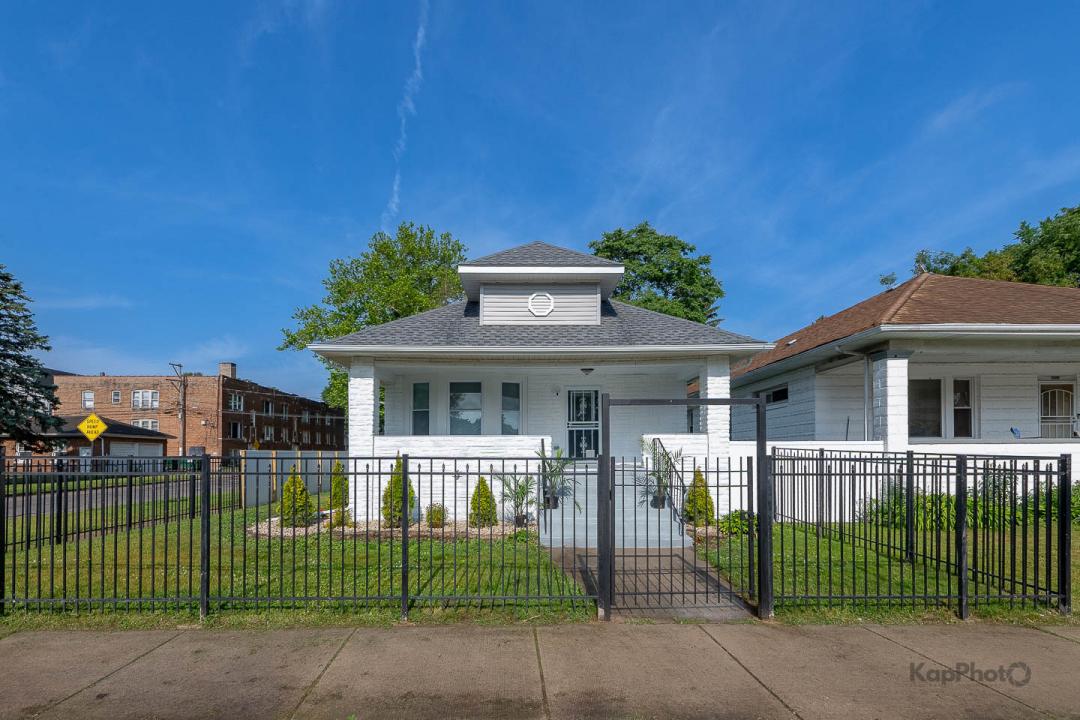 11956 S Harvard Avenue, Chicago, Illinois 60628