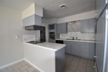 1348 Norwood Drive, Hurst, Texas 76053, USA