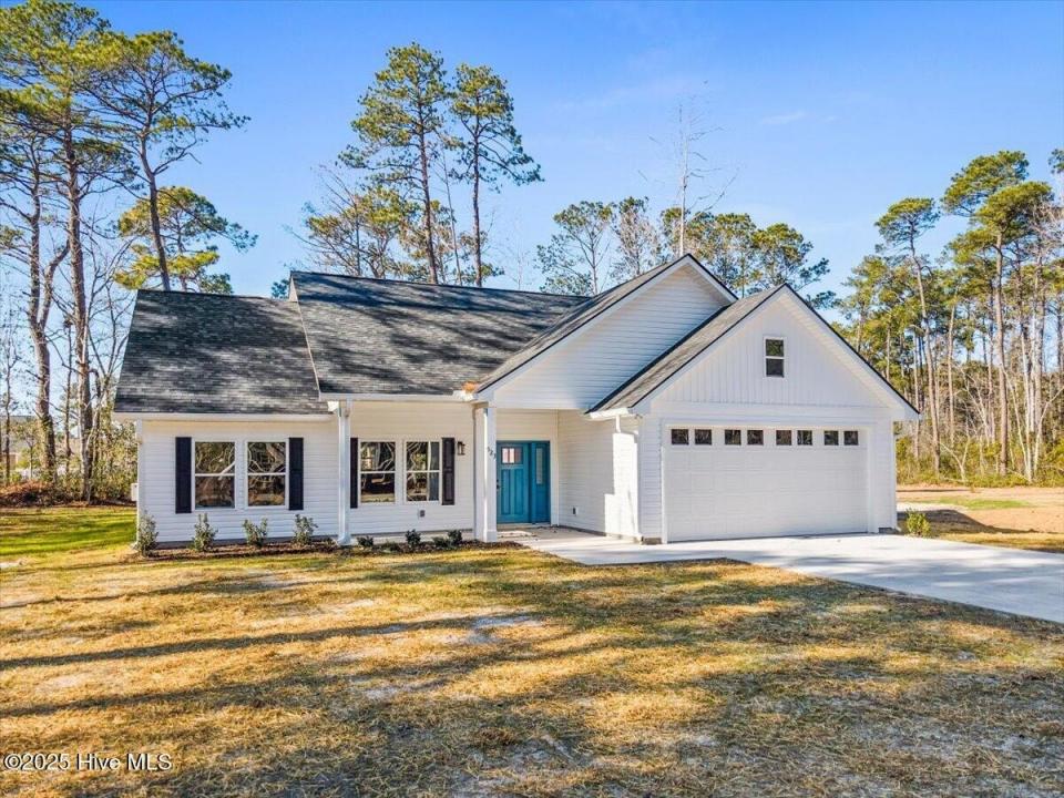 523 Leatherwood Drive NW, Carolina Shores, צפון קרוליינה 28467, ארצות הברית של אמריקה