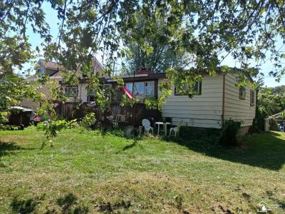 3376 Navarre, Monroe, Michigan 48162, USA